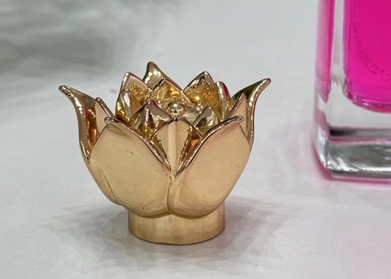 شراء أغطية زجاجات العطور ذات الشكل الزهري من سبائك الزنك للتعبئة والتغليف المستدام online manufacture