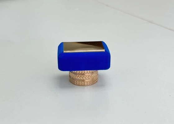 شراء أغطية زجاجات العطور الملونة الصديقة للبيئة من سبائك الزنك لتعبئة زجاجات العطور online manufacture