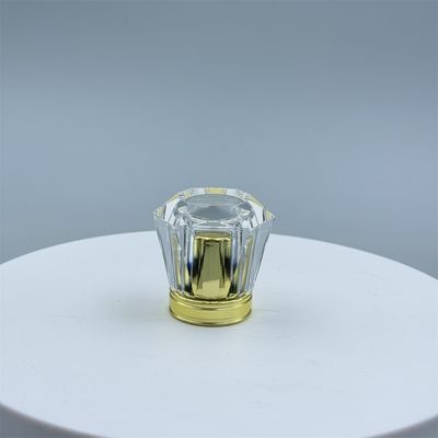 شراء Fea15 Model 15 mm Non Spill Aluminium-Plastic Perfume Bottle Cap with Customizable Logo online manufacture